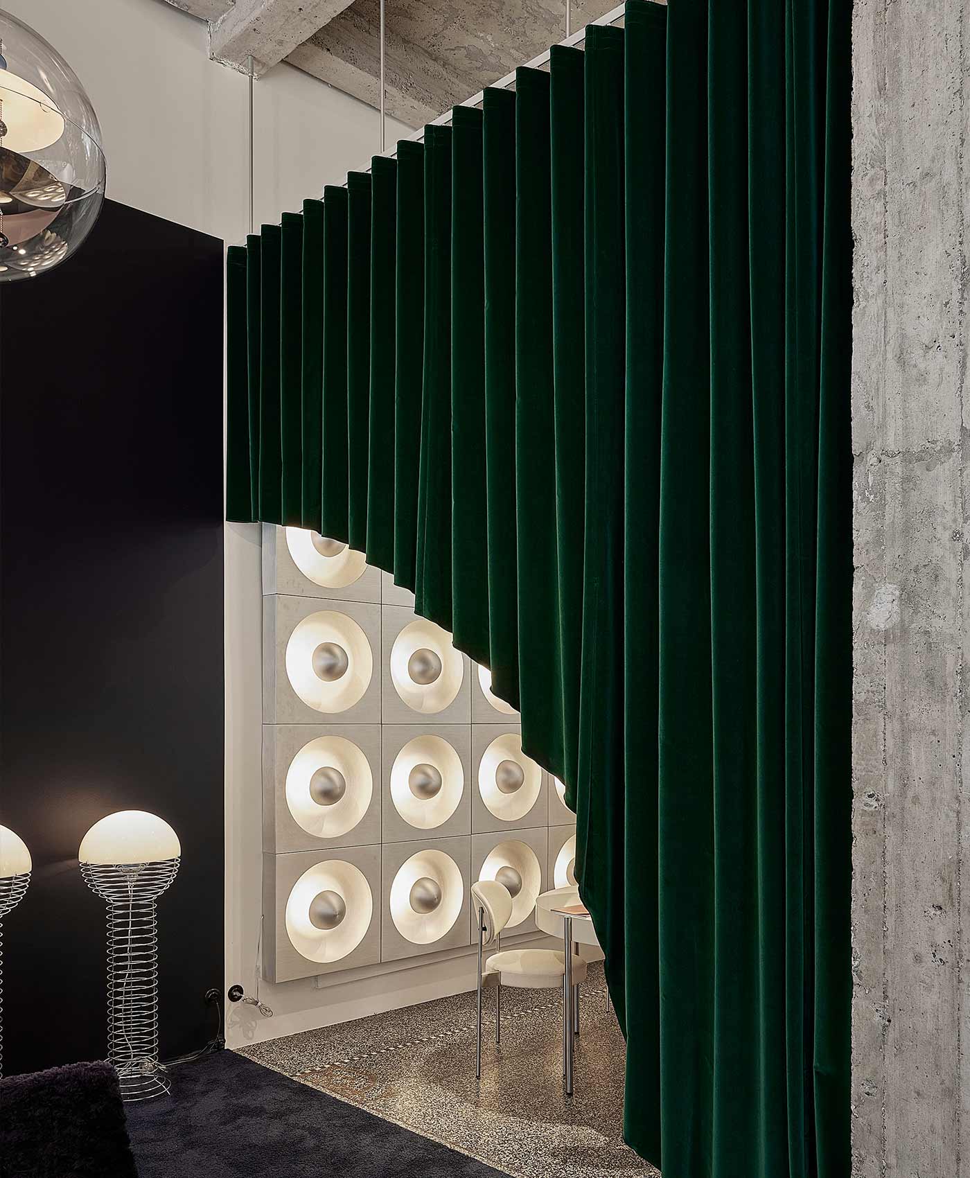 SUSTAIN™ cornices